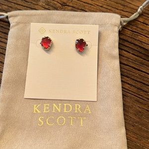 Rarely Worn, Great Condition, Kendra Scott: Tessa Silver Stud